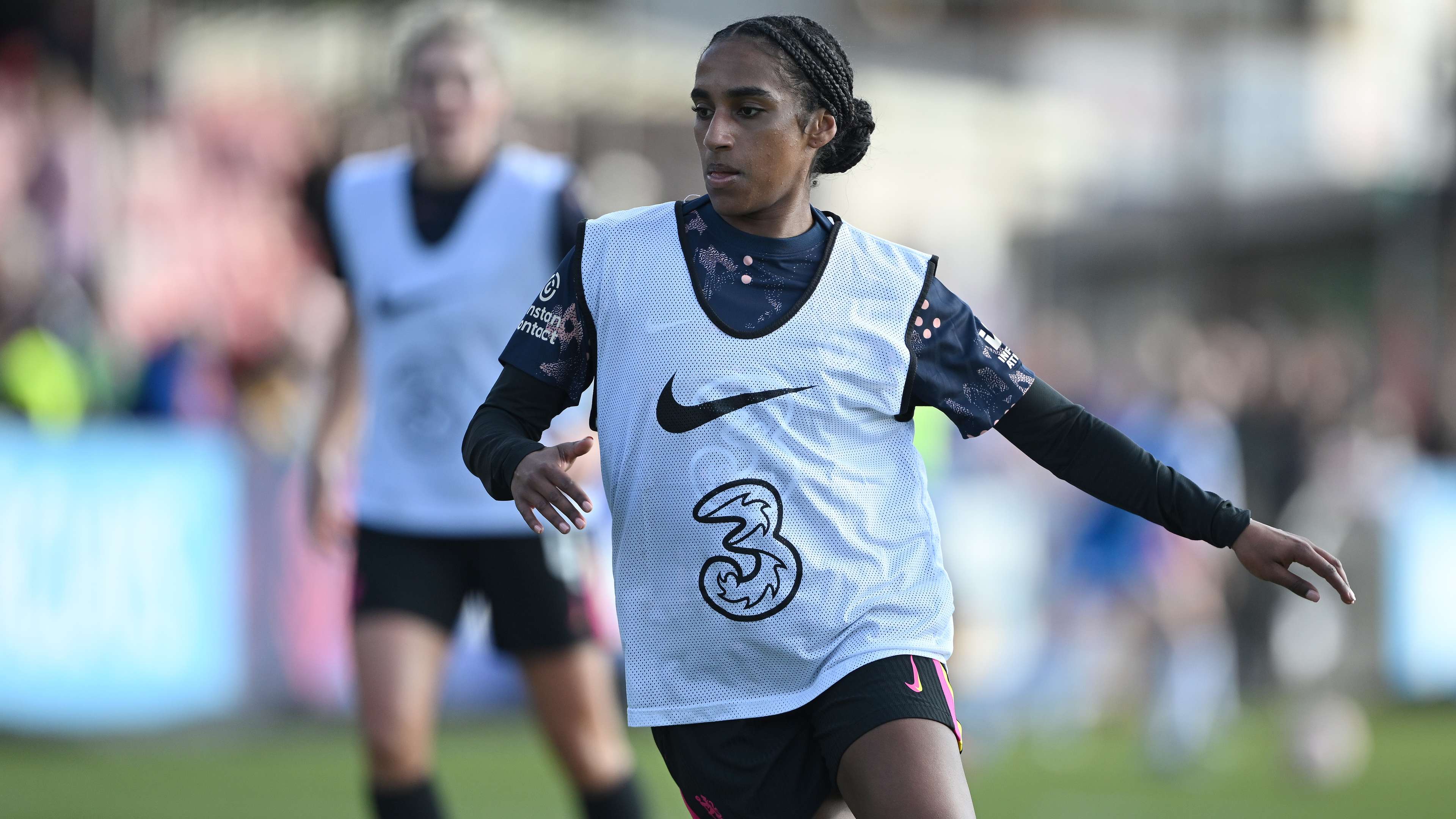 充满智慧的 充满智慧的